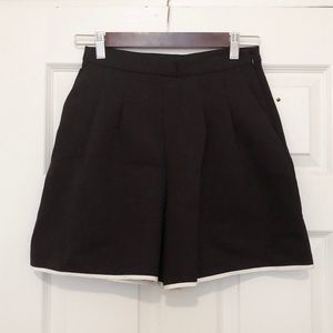 Aritzia Wilfred Le Fou Shorts